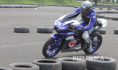 Fun riding competition pada seri perdana Yamaha Sunday Race di tahun 2017 ini yang digelar di Sentul International Circuit, Bogor.