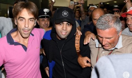 Gabriel Barbosa tiba di Bandara Malpensa, Milan.