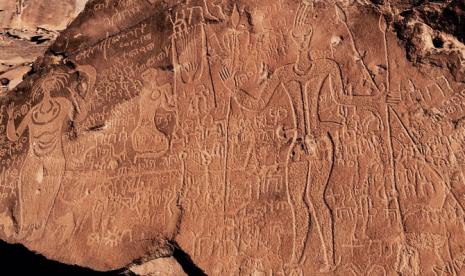Gambar Batu Kuno di Ara  Saudi Sita Perhatian Publik