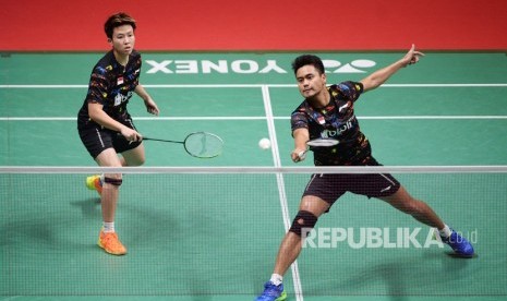 Tontowi Ahmad (kanan) dan Liliyana Natsir.