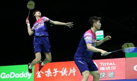 Ganda putra China Li Junhui (kiri) and Liu Yuchen.