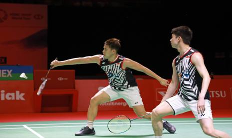 Pebulu tangkis ganda putra Indonesia Kevin Sanjaya Sukamuljo dan  Marcus Fernaldi Gideon. Ganda putra berjulukan Minions ini melaju ke babak final Indonesia Open 2021.