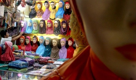 Garment is among booming business sectors during Ramadan due to the increasing demands. (illustration) 