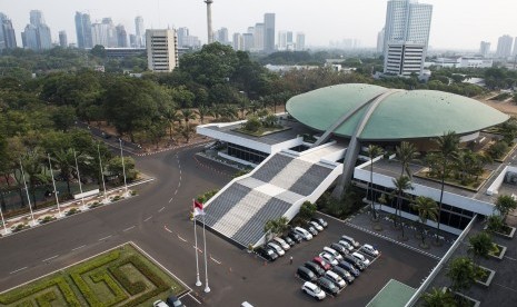 DPR Minta Acara Keagamaan dengan Massa Besar Ditunda. Foto: Gedung DPR di Kompleks Parlemen, Senayan, Jakarta. (Ilustrasi)(Antara/M Agung Rajasa)