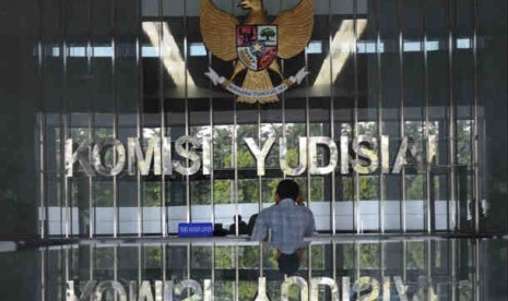 KY Dalami Pengesahan Nikah Beda Agama di PN Surabaya. Gedung Komisi Yudisial 