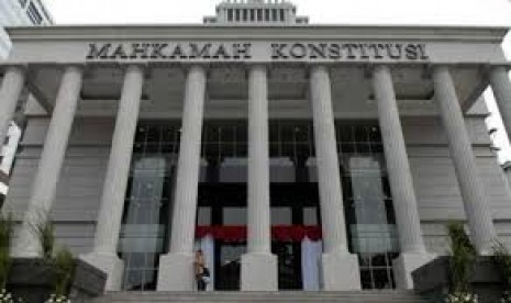 Gedung Mahkamah Konsitusi (MK). Jubir Fajar Laksono sebut Perppu Cipta Kerja masih bisa untuk diujikan ke MK.