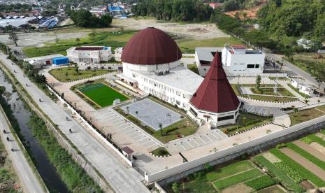 Gedung Papua Youth Creative Hub (PYCH) akan segera diresmikan oleh Presiden Joko Widodo. Gedung ini nantinya akan digunakan dan dimanfaatkan oleh Papua Muda Inspiratif (PMI).