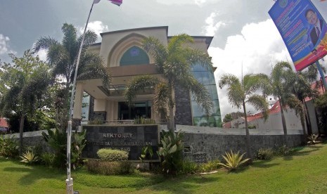 Gedung rektorat UMM.