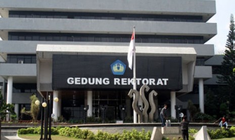 Gedung Rektorat Unila.