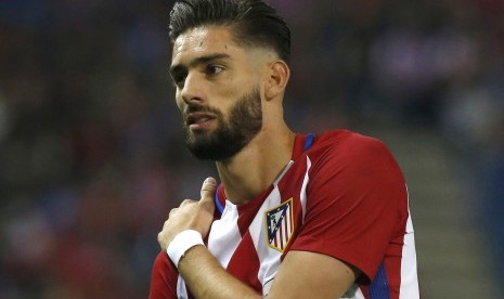 Gelandang Atletico Madrid, Yannick Carrasco.