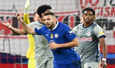 Gelandang Chelsea Mateo Kovacic merayakan golnya ke gawang Salzburg di Liga Champions, Rabu (26/10/2022) dini hari WIB.