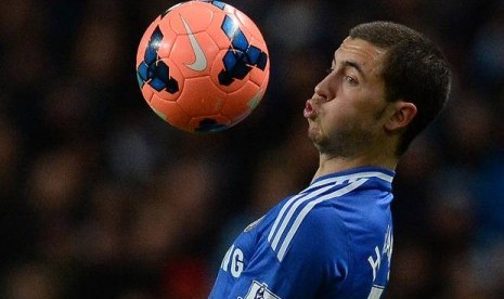 Gelandang Eden Hazard.