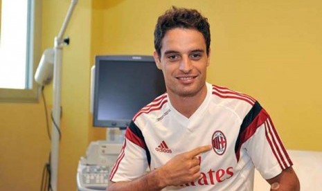 Gelandang Giacomo Bonaventura.