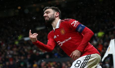 Gelandang sekaligus kapten Manchester United (MU) Bruno Fernandes saat melawan Real Betis di Liga Europa.