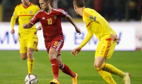 Gelandang timnas Belgia, Eden Hazard ketika melawan Wales.