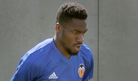 Gelandang Valencia Geoffrey Kondogbia