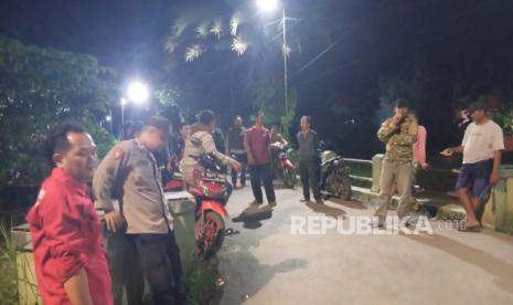 Gelar patroli malam, petugas Polsek Balongan menggagalkan transaksi narkoba yang dilakukan dua pemuda, Ahad (23/2/2025) dini hari. 