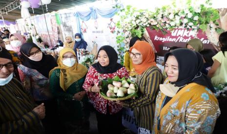 Gelar Seni Budaya dan Gebyar UMKM di Sinduadi Sleman. 