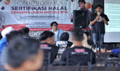 Gelaran penyuluhan sertifikasi halal untuk para pelaku usaha mikro, kecil, dan menengah (UMKM) di Mojokerto.