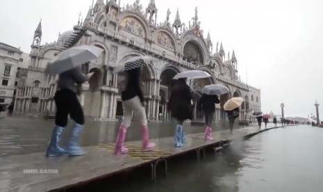 Gelombang pasang di Venesia, Italia