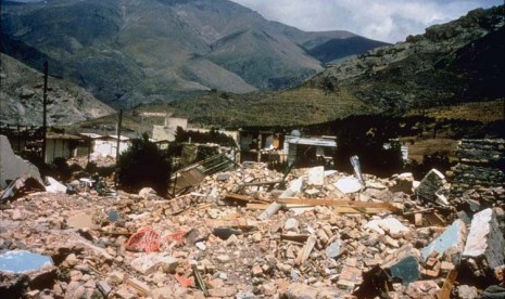 Gempa bumi di Iran pada 1990 menyebabkan 50 ribu orang meninggal.