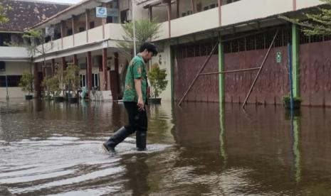 Badan Nasional Penanggulangan Bencana (BNPB) mencatat 24 kejadian bencana selama sepekan dari 5-11 Desember 2022. 