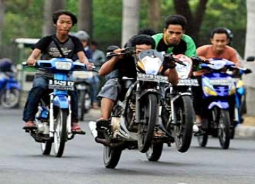 Geng motor, ilustrasi