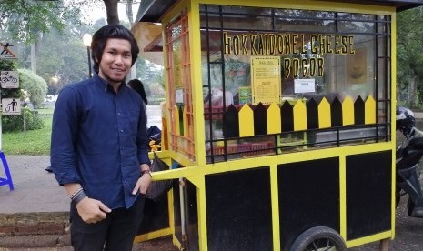 Gerai kudapan Hokkaidonel Cheese Bogor di Taman Kencana, Kota Bogor. 