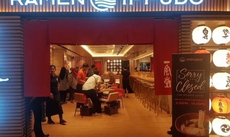 Gerai Terbaru Ramen Ippudo Di Grand Indonesia Mengusung Konsep Modern Minimalis Jepang. 