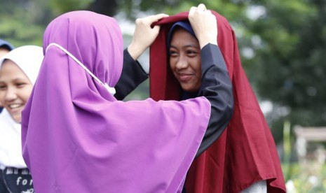 Perintah Menutup Aurat Bukti Islam Muliakan Wanita Republika Online