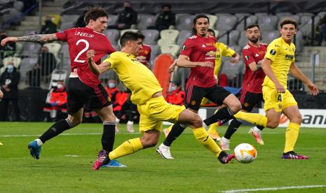 Gerard Moreno mencetak gol untuk Villarreal dalam final Liga Europa melawan Manchester United, di Gdansk, Kamis (27/5).