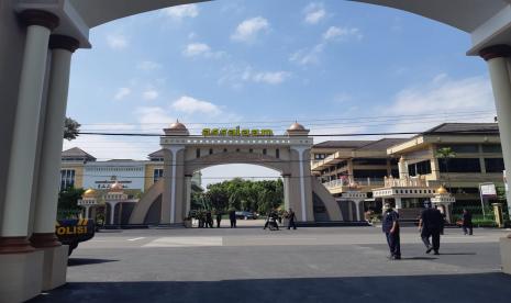 Gerbang depan Pondok Pesantren Modern Islam (PPMI) Assalaam di Pabelan, Kecamatan Kartasura, Kabupaten Sukoharjo, Jawa Tengah