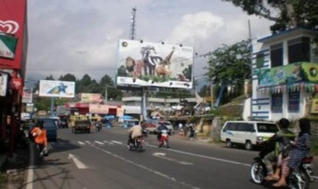 Gerbang objek wisata nasional Taman Safari Indonesia (TSI), Cisarua, Bogor.