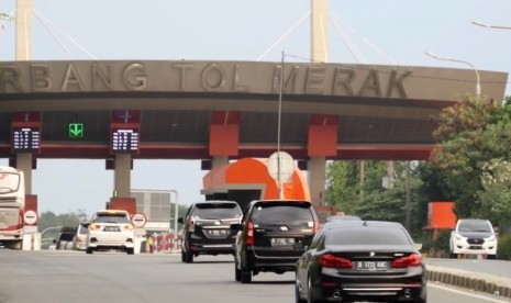 Gerbang Tol Merak