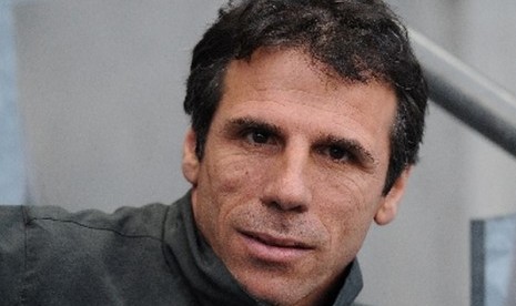 Gianfranco Zola, mantan penyerang timnas Italia.