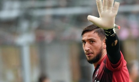 Kiper AC Milan Gianluigi Donnarumma menjadi incaran Chelsea.