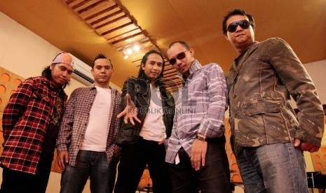 Band Padi. 