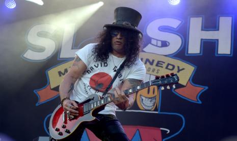 Gitaris legendaris Slash sudah 16 tahun terbebas dari kecanduan alkohol dan obat-obatan terlarang.