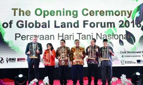 Global Land Forum (GLF) di Bandung (24/9).