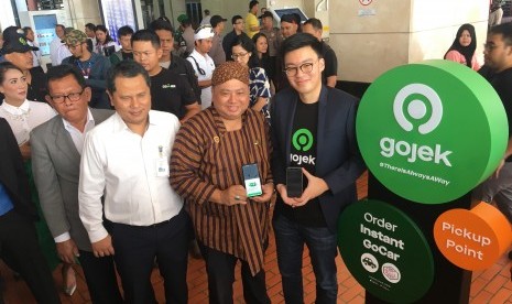 Gojek menggandeng koperasi milik Angkasa Pura II yakni Koperasi  Ligat Utama Sejahtera (MAESA). Untuk memberikan layanan moda transportasi  terbaik bagi pengguna jasa bandara.