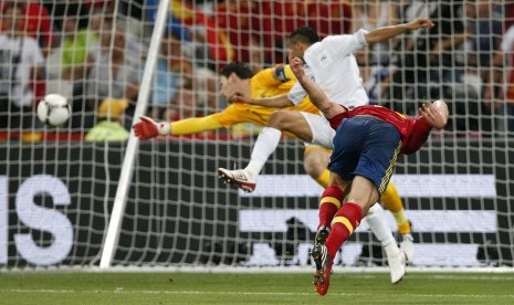 Gol pertama Xabi Alonso ke Gawang Prancis