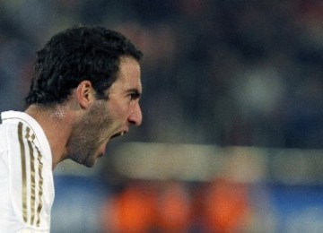 Gonzalo Higuain, sumbang dua gol lawan espanyol Senin (5/3)