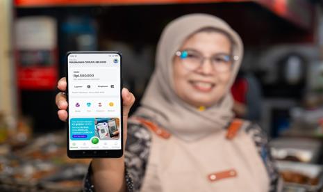 GoTo Financial, unit bisnis financial technology GoTo, meluncurkan inovasi karya anak bangsa terbaru yaitu aplikasi GoPay Merchant, untuk memberikan layanan keuangan yang aman dan mudah bagi pelaku usaha, khususnya pelaku UMKM.