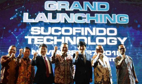 Grand launching Unit Sucofindo Technology dengan layanan jasa di bidang teknologi informasi di Jakarta, Selasa (27/11).