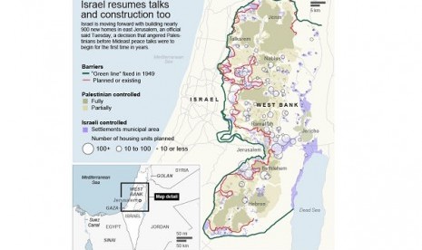 Graphic shows a map f the divisions, barriers, and settlements in the West Bank.