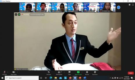 Greatdy Anugrah Surya Negara selaku  FBM di Hotel Horison Ultima Riss Yogyakarta menjadi narasumber webinar  bertajuk Etika Makan pada Perjamuan Formal yang diadakan kampus UBSI.