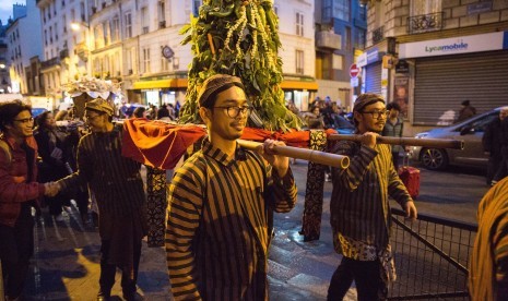 Grebeg Maulud di Gelar di Paris