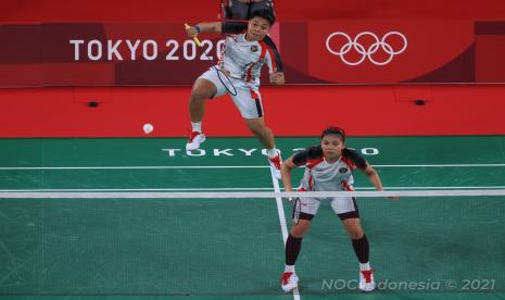 Greysia Polii (kanan) dan Apriyani Rahayu.