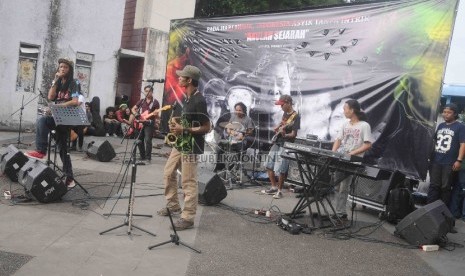 Grup musik beraliran reagge 