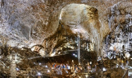  gua Grotta Gigante.